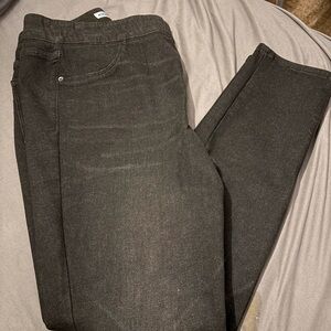 Old Navy Black Women Jeggings